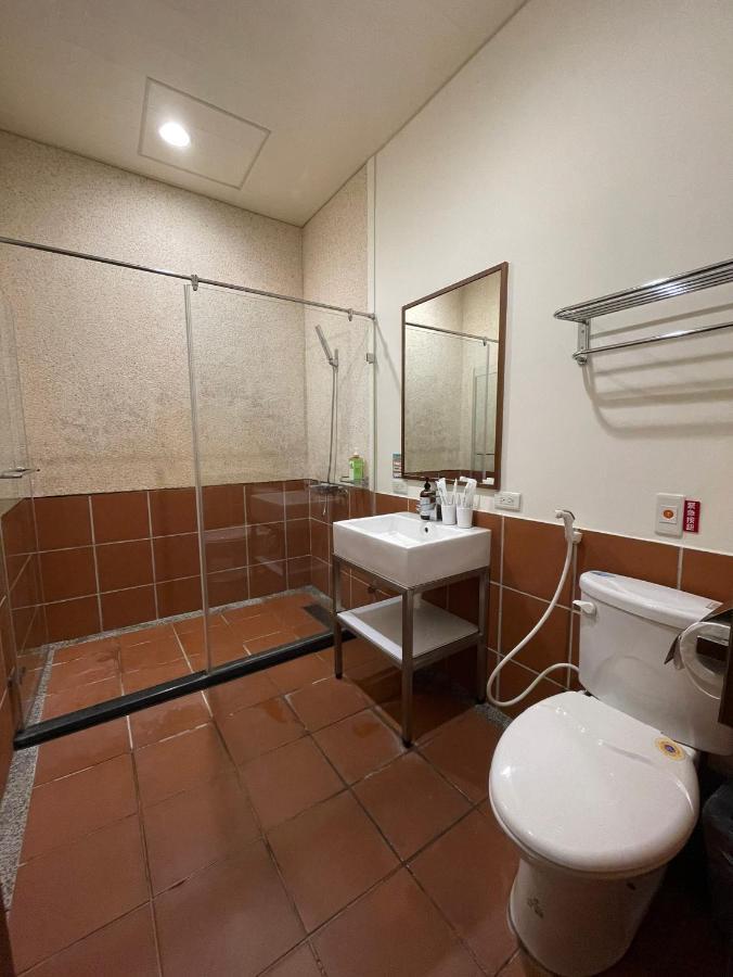 左營蓮潭郭家百年古厝 Hotel Каосюн Екстериор снимка