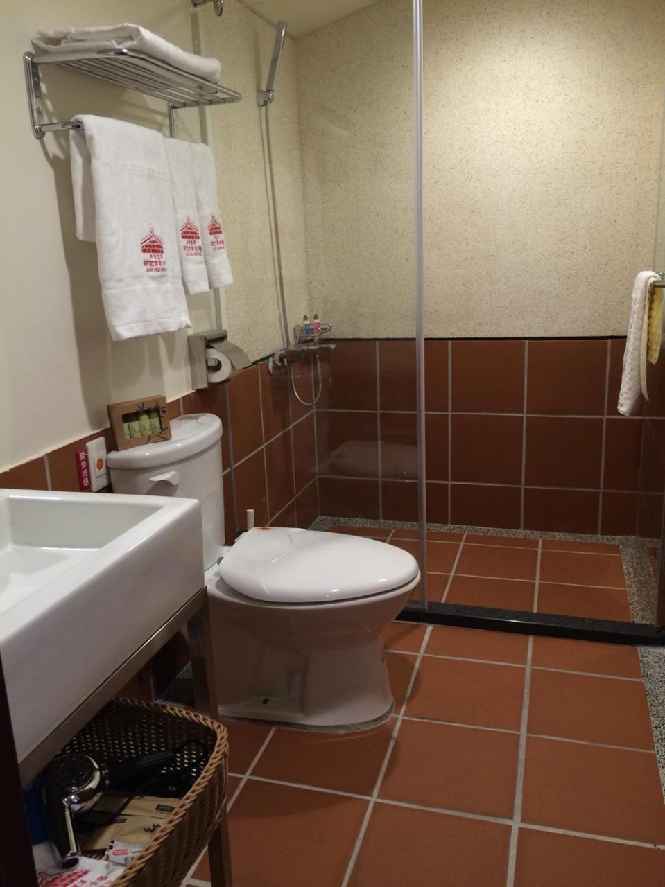 左營蓮潭郭家百年古厝 Hotel Каосюн Екстериор снимка