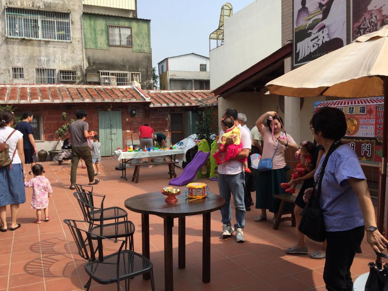 左營蓮潭郭家百年古厝 Hotel Каосюн Екстериор снимка